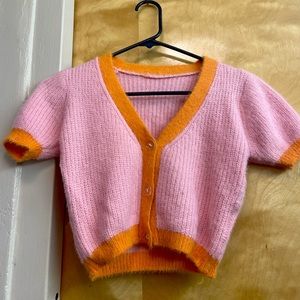 fuzzy cropped sweater🎀